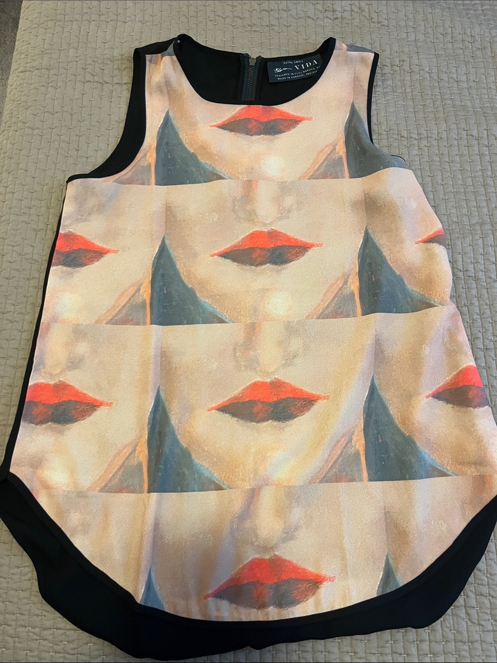 VIDA Black-Trim Top with Red Lip Graphic